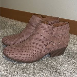 Ankle booties